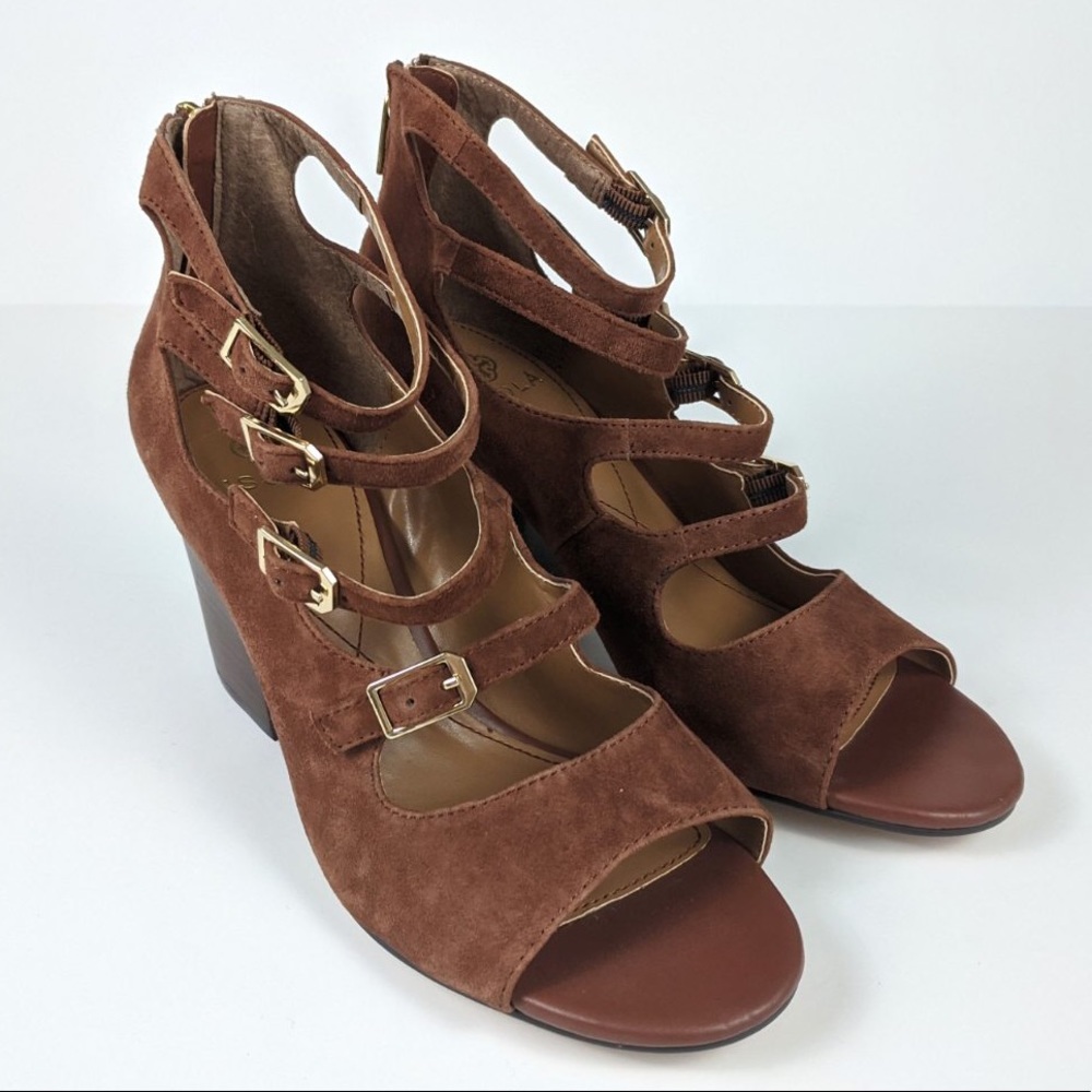 Isola Vanida Brown Suede Strappy Chunky Heel